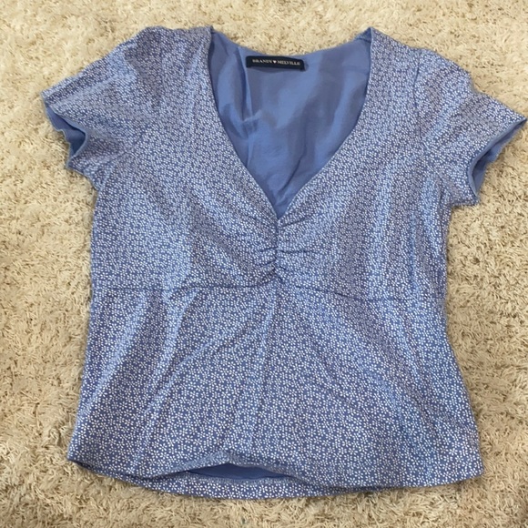 Brandy Melville Tops - cute brandy shirt